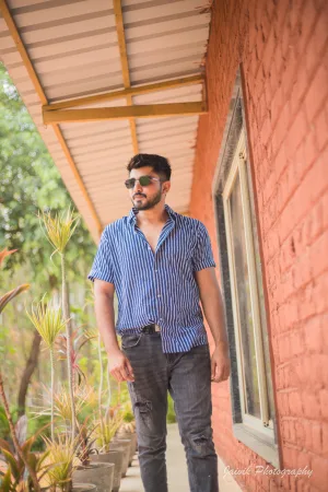 Men's Casual Blue & White Striped Short Sleeve Shirt