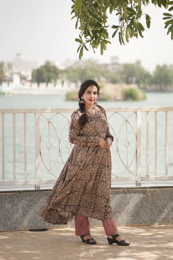 Kalamkari umbrella Anarkali set - Image 7